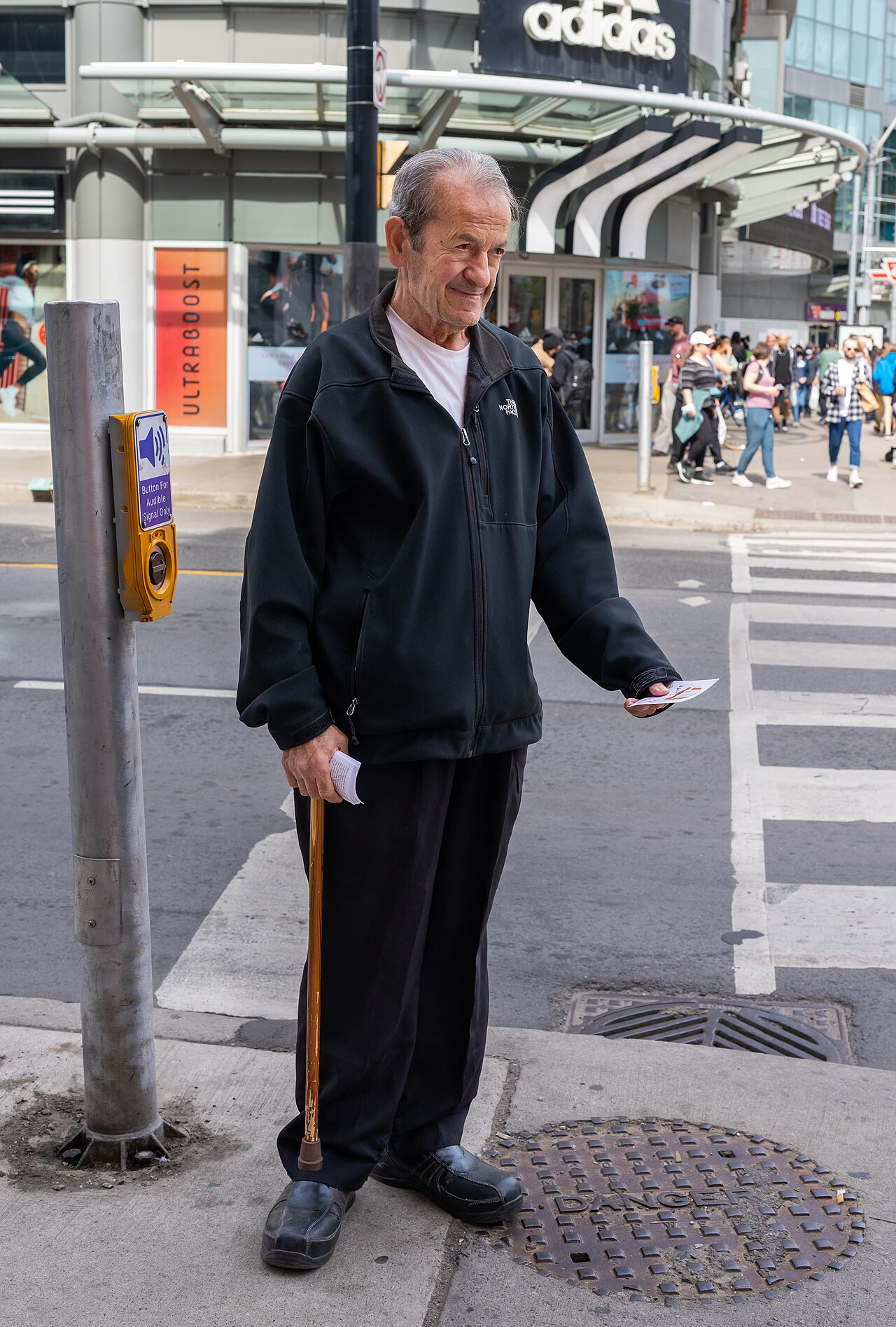 File:Sarko (the "Believe Guy") of Yonge-Dundas Square in Toronto (5).jpg