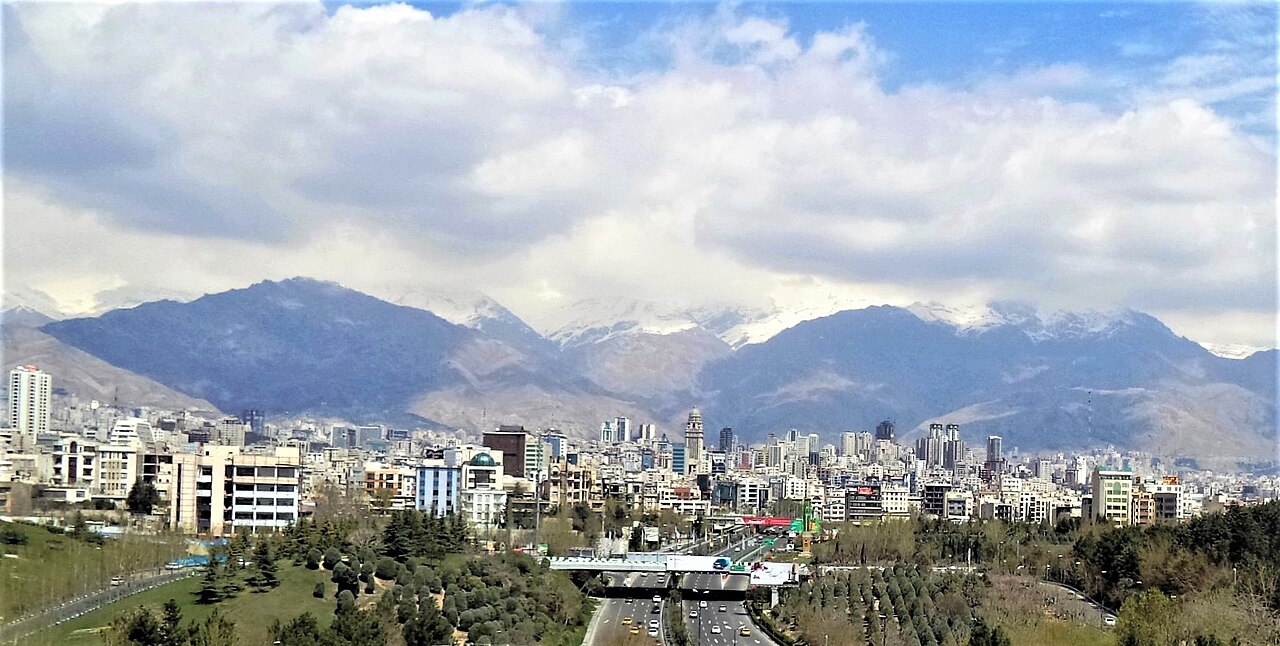 File:Tehran skyline- Alborz Mountains on background-20150401.jpg